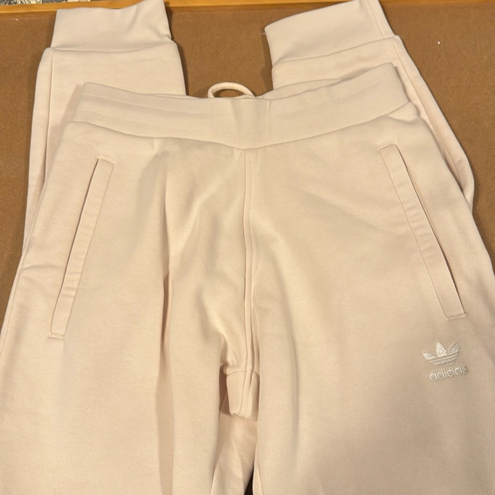 Adidas men’s sweats never worn